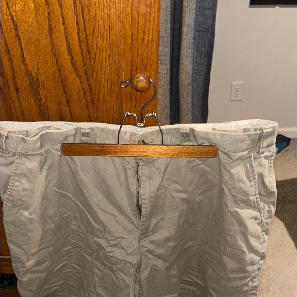 Geoffrey Beene Men's Light Gray Chinos
